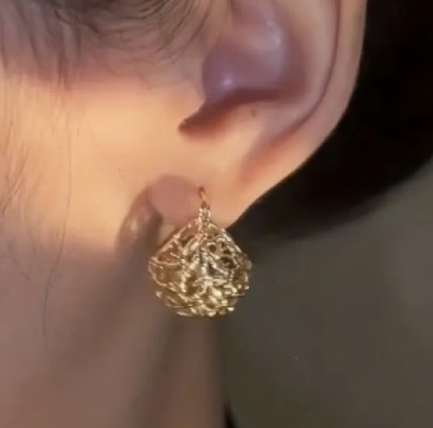 Golden Filigree Drop Earrings - Exquisite Design