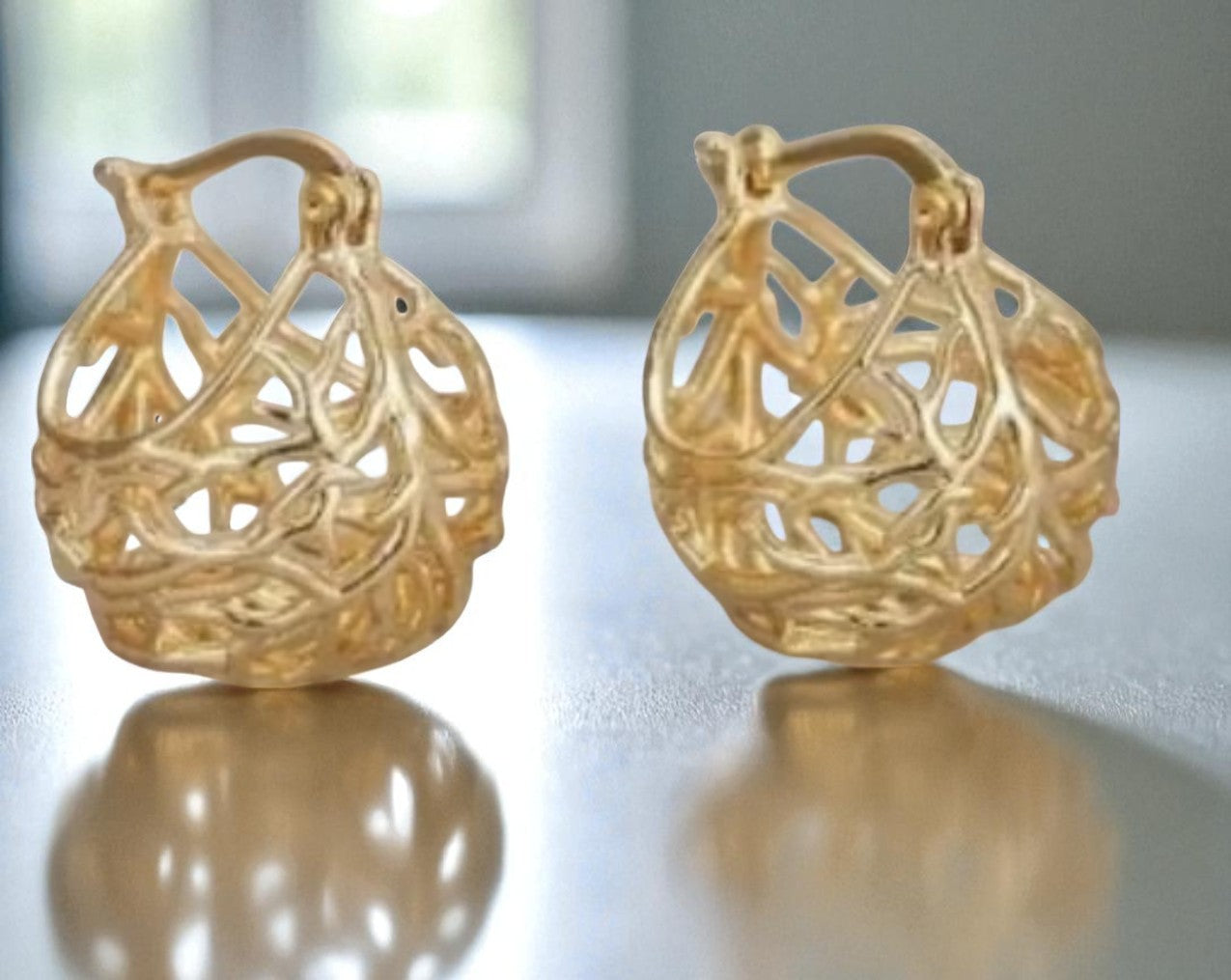 Golden Filigree Drop Earrings - Exquisite Design